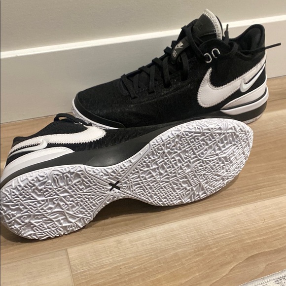 Nike LeBron James Nxxt Zoom Gen Black - Picture 2 of 7